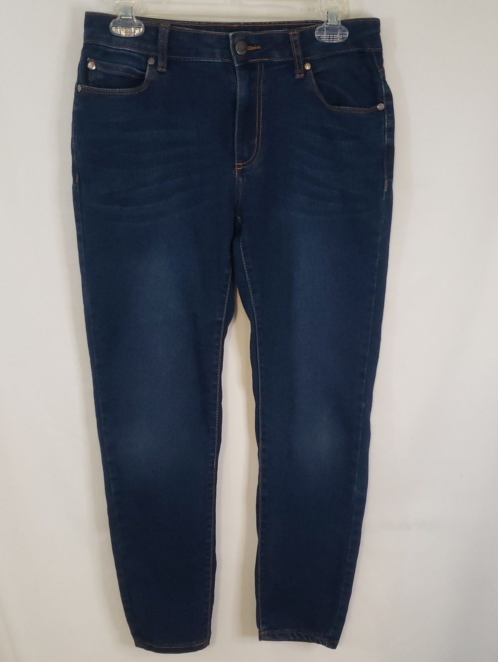 Tahari Dark Blue Stretch Denim Jeans with Contrast Stitching, Size 6/28